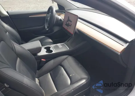 2022 Tesla Model 3 Rear-Wheel Drive from USA, damaged, VIN 5YJ3E1EA4NF307038